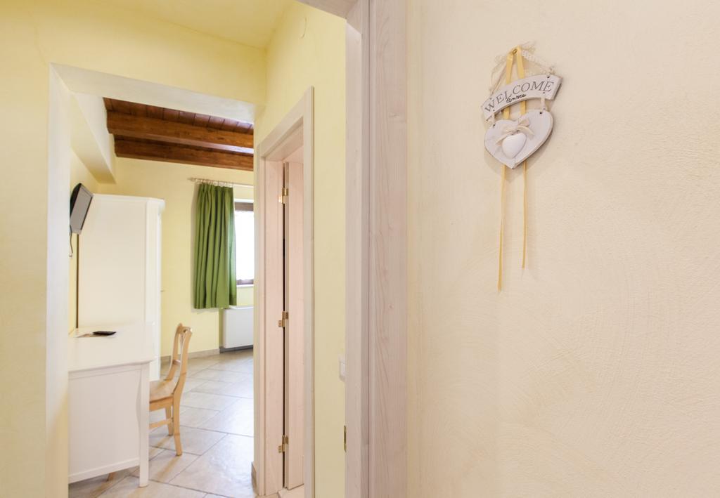 A Casa Nostra Residenza Di Charme Bed & Breakfast Candela Ruang foto