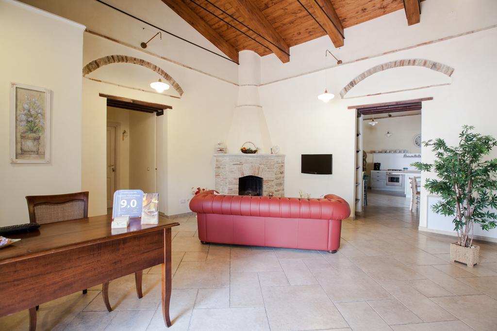 A Casa Nostra Residenza Di Charme Bed & Breakfast Candela Bagian luar foto
