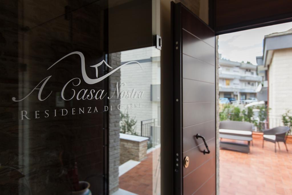 A Casa Nostra Residenza Di Charme Bed & Breakfast Candela Bagian luar foto