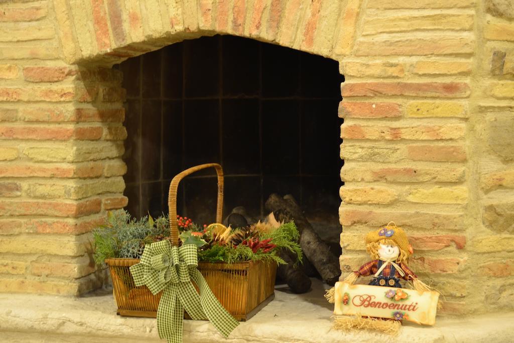 A Casa Nostra Residenza Di Charme Bed & Breakfast Candela Bagian luar foto