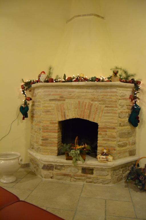 A Casa Nostra Residenza Di Charme Bed & Breakfast Candela Bagian luar foto
