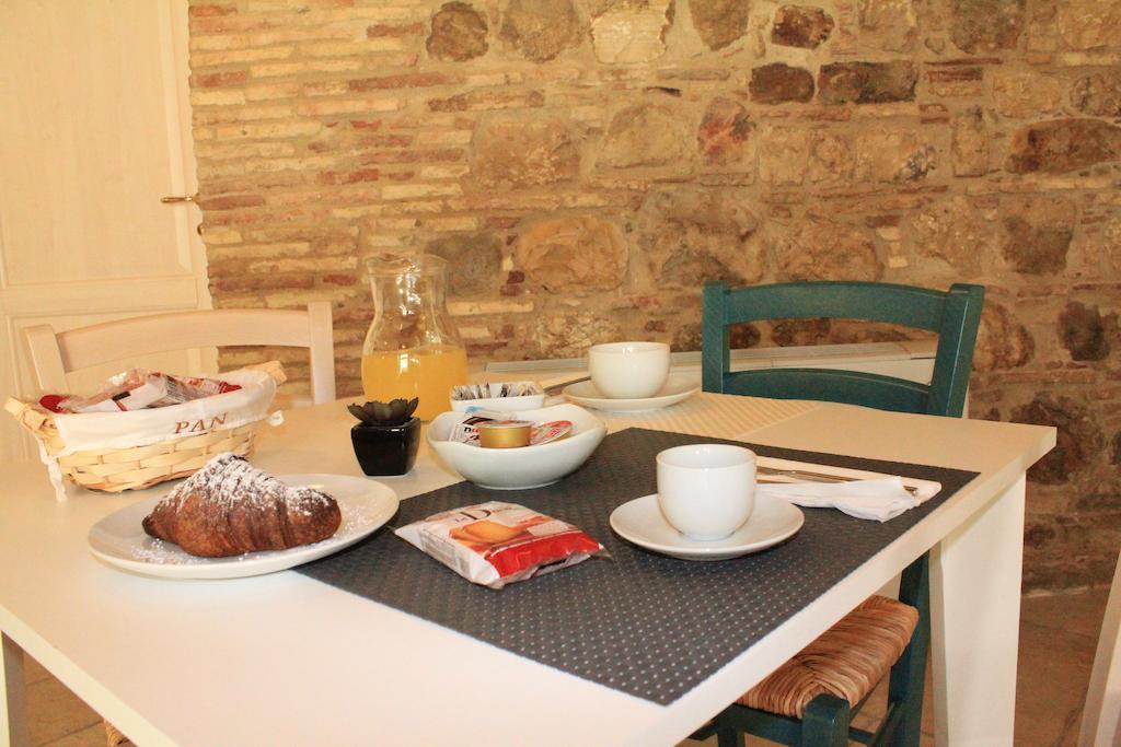 A Casa Nostra Residenza Di Charme Bed & Breakfast Candela Bagian luar foto