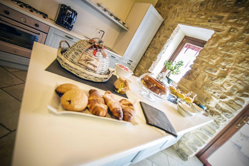 A Casa Nostra Residenza Di Charme Bed & Breakfast Candela Bagian luar foto